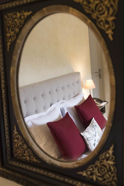 Logis Hotel Les Hospitaliers 르포엣라발 외부 사진