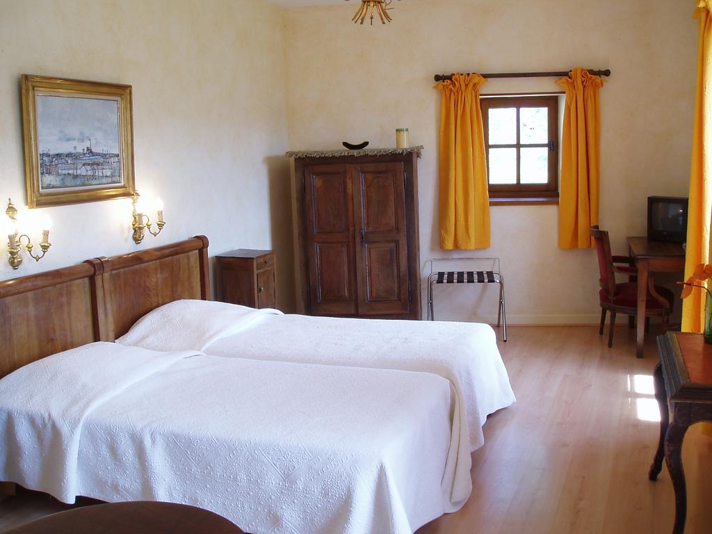 Logis Hotel Les Hospitaliers 르포엣라발 외부 사진