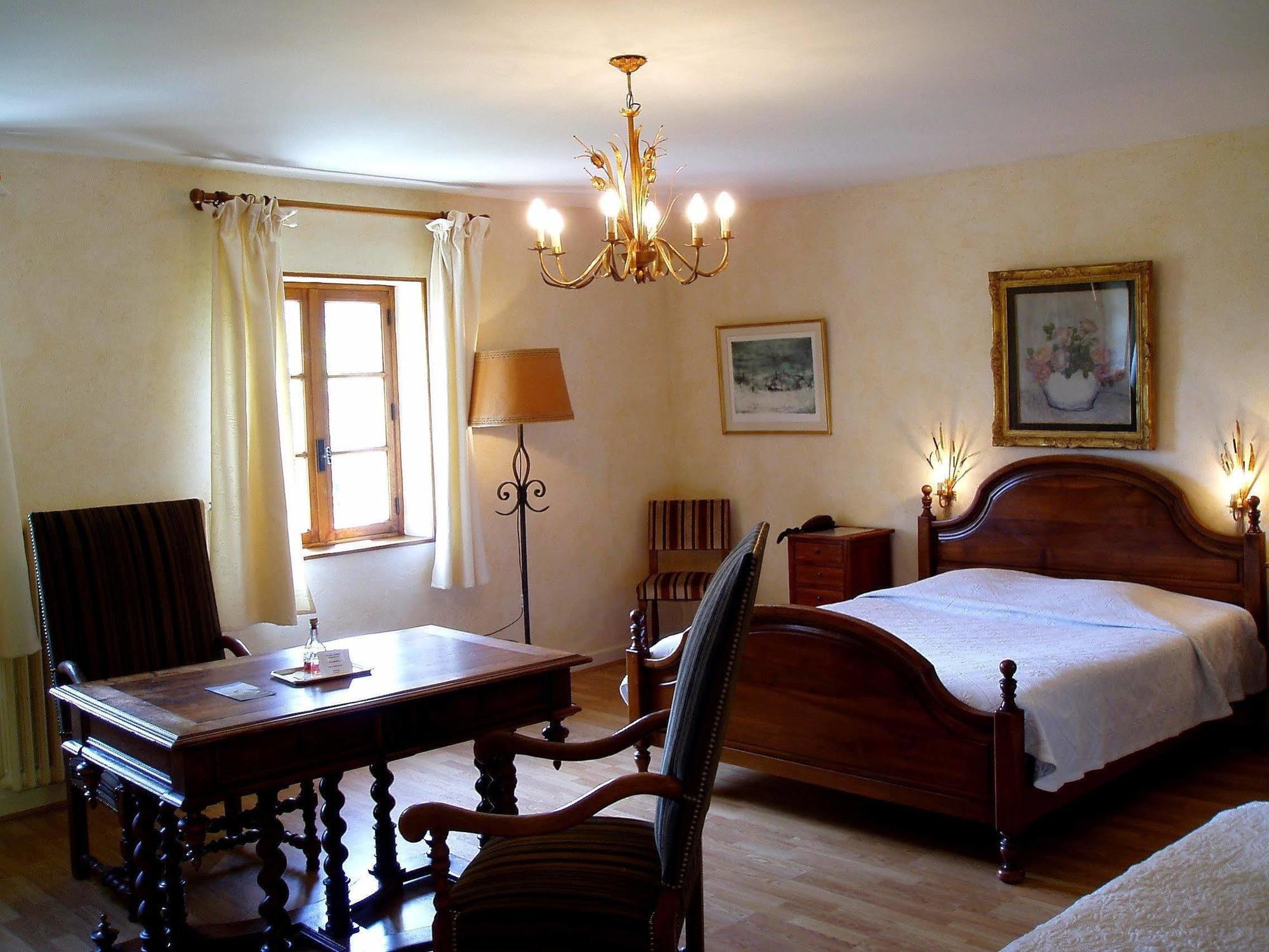 Logis Hotel Les Hospitaliers 르포엣라발 외부 사진